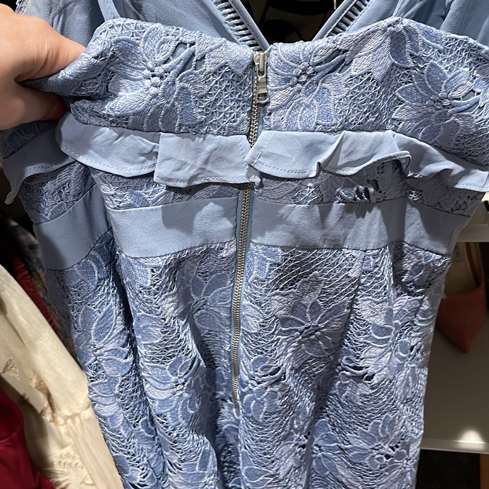 Bardot spring blue lace dress - Picture 8 of 10